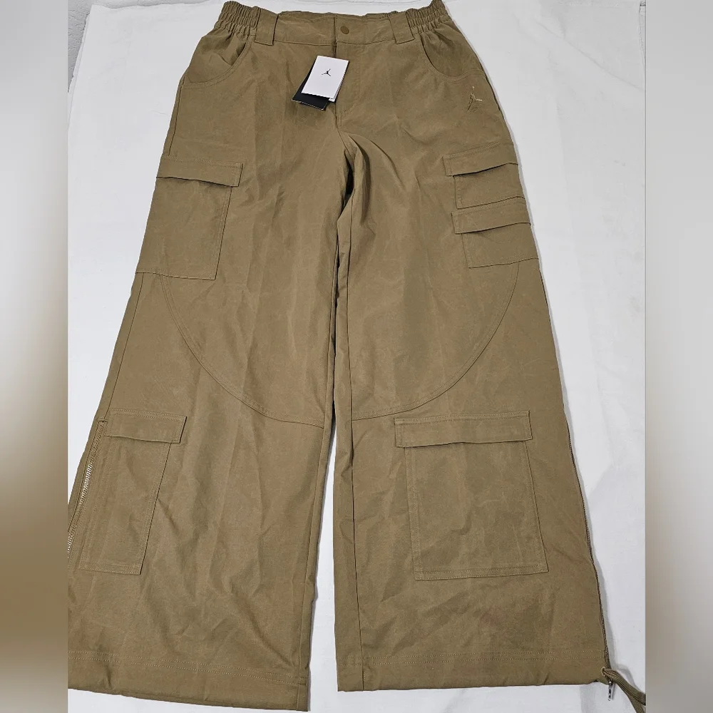 Jordan Utility Cargo Pants Women’s Medium Loose Fit Tan NWT - Picture 2 of 11